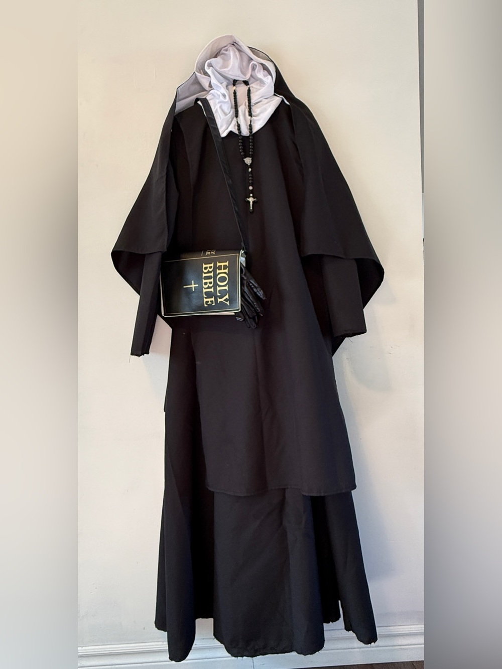 Deluxe Tall 5 Piece Nun Costume Set Long Dress Tabard and Veil
